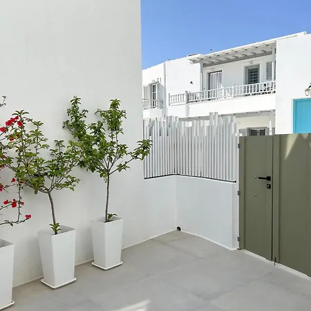 Joelia In Paros With Private Jacuzzi! Holiday home *