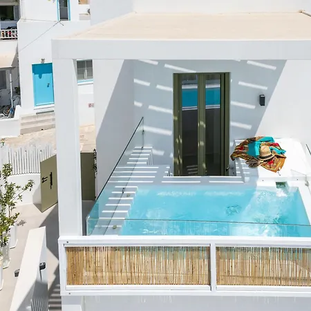 Joelia In Paros With Private Jacuzzi! Holiday home *