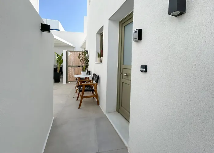 Joelia In Paros With Private Jacuzzi!