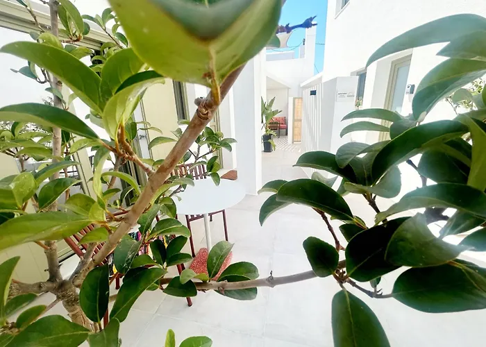 Joelia In Paros With Private Jacuzzi! 펜션 *