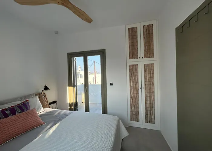 펜션 Joelia In Paros With Private Jacuzzi! *