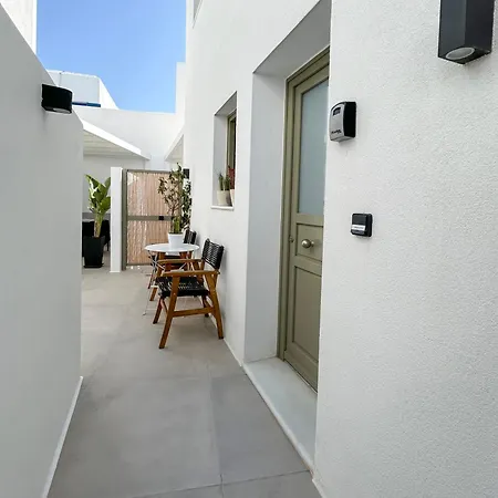 Joelia In Paros With Private Jacuzzi!