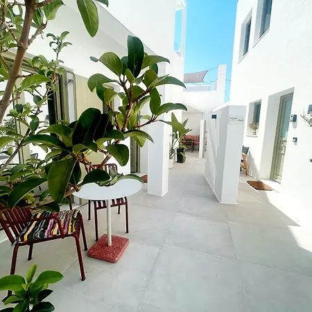 Joelia In Paros With Private Jacuzzi! Holiday home Naousa (Paros)