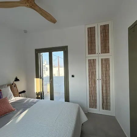 Nyaraló Joelia In Paros With Private Jacuzzi! *