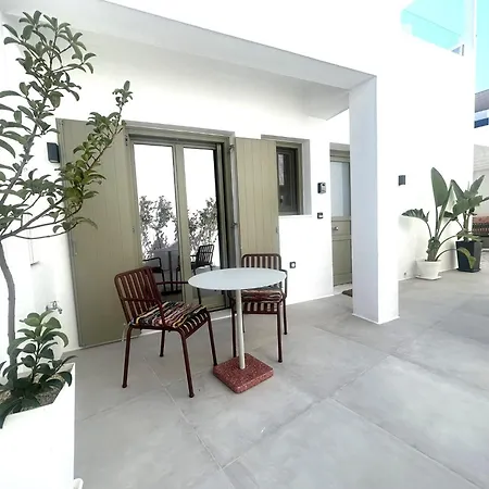 Joelia In Paros With Private Jacuzzi! Dom wakacyjny Nausa