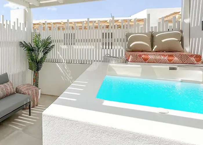 Joelia In Paros With Private Jacuzzi! Holiday home Naousa (Paros)