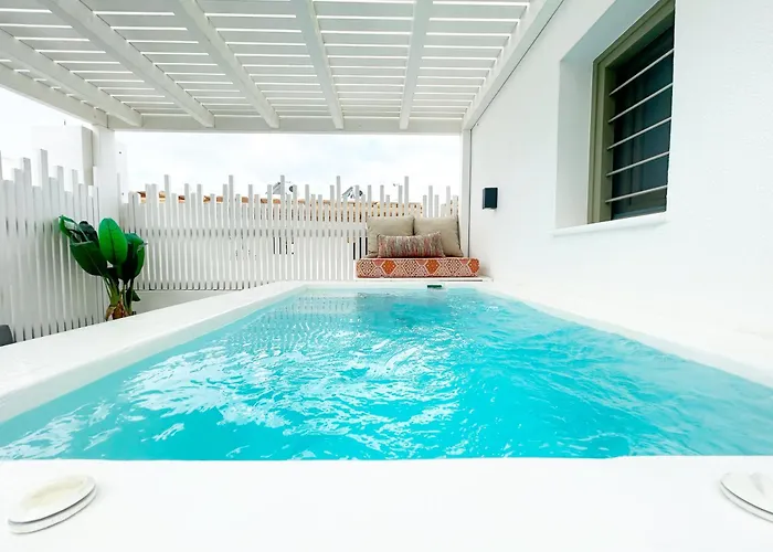 Holiday home Joelia In Paros With Private Jacuzzi!