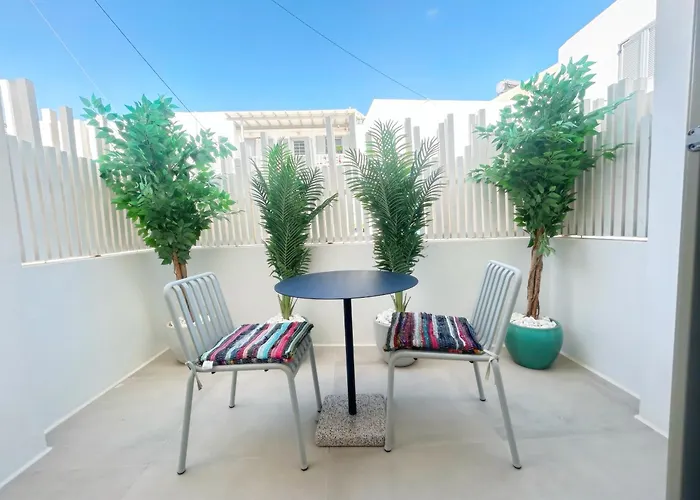 Holiday home Joelia In Paros With Private Jacuzzi!